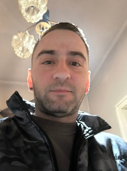 Kriszti�n, 36 �ves borsodgeszti t�rskeres� f�rfi