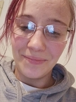 Gizella, 31 �ves t�rskeres� n�, Eger
