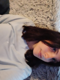 Fanni, 20 �ves t�rskeres� n�, H�dmez�v�s�rhely