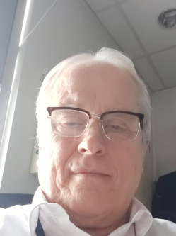 Vilmos, 73 �ves t�rskeres� f�rfi, Himod