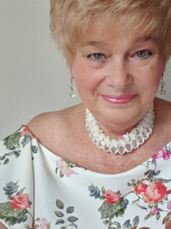 Lisa_58, 77 �ves t�rskeres� n�, Eur�pa (egy�b)