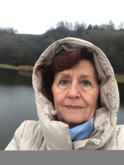 Magdi, 73 �ves t�rskeres� n�, G�rdony