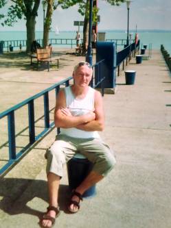 L�szl�, 72 �ves t�rskeres� f�rfi, Csorna