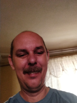 Ferenc, 51 �ves t�rskeres� f�rfi, Hajd�s�mson