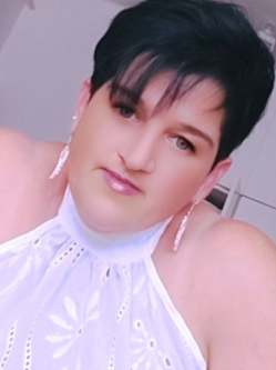 Szimonetta, 49 �ves t�rskeres� n�, Kiskunhalas