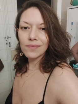 Zita, 34 �ves t�rskeres� n�, Szeged