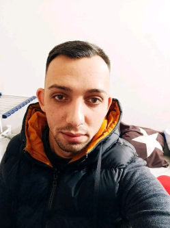 S�ndor, 29 �ves t�rskeres� f�rfi, Barcs