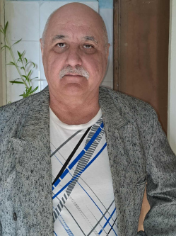 L�szl�, 65 �ves t�rskeres� f�rfi, Polg�r