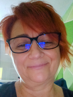 Stella, 57 �ves t�rskeres� n�, Miskolc