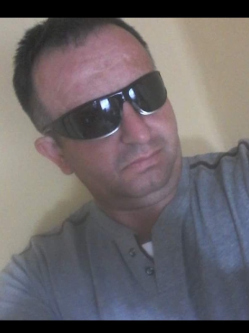 Zolt�n, 53 �ves somogyv�ri t�rskeres� f�rfi
