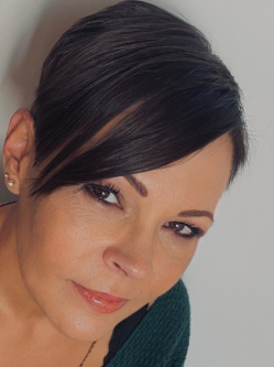Marianna, 54 �ves t�rskeres� n�, B�k�scsaba