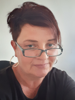Ildik�, 56 �ves tiszacsegei t�rskeres� n�