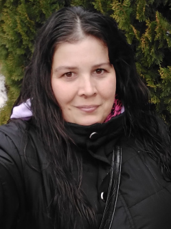 Vica, 38 �ves t�rskeres� n�, S�rospatak