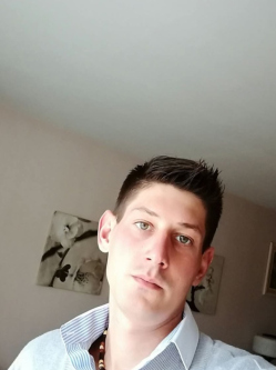Gy�rgy, 39 �ves szentm�rtonk�tai t�rskeres� f�rfi