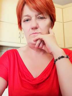 Ilona, 67 �ves tiszaf�ldv�ri t�rskeres� n�