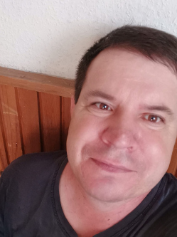 J�nos, 50 �ves balmaz�jv�rosi t�rskeres� f�rfi