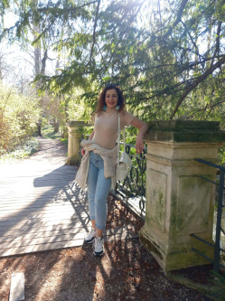Zsuzsanna, 51 �ves t�rskeres� n�, Sz�kesfeh�rv�r