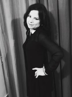 Andrea, 48 �ves t�rskeres� n�, Szeged