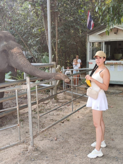 Kitti, 36 �ves t�rskeres� n�, Baden-W�rttemberg