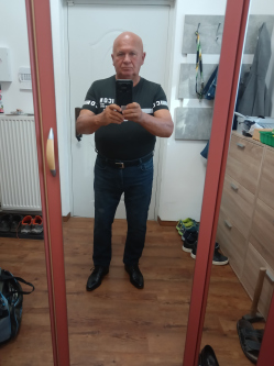 Endre, 60 �ves t�rskeres� f�rfi, �rd