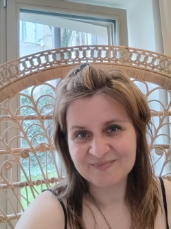 Ildi, 50 �ves t�rskeres� n�, Budapest