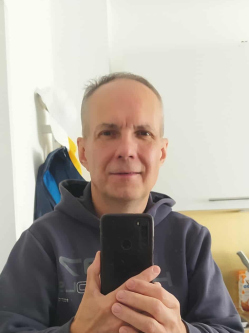 G�za, 54 �ves t�rskeres� f�rfi, Balatonf�ldv�r