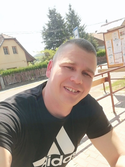 Zsolt, 36 �ves t�rskeres� f�rfi, Ipolyt�lgyes