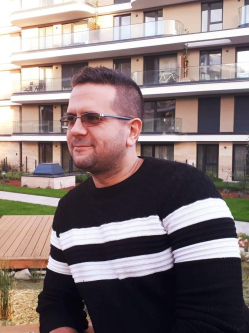 Norman, 40 �ves mez�k�vesdi t�rskeres� f�rfi