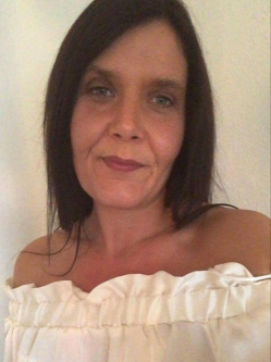T�mea, 53 �ves t�rskeres� n�, Sz�kesfeh�rv�r
