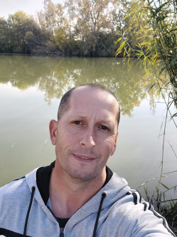 Imre, 47 éves társkereső férfi, Fegyvernek