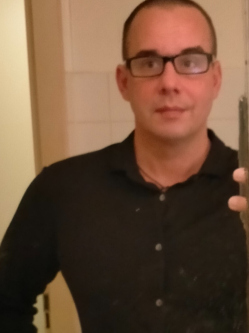 Kriszti�n, 47 �ves t�rskeres� f�rfi, Budapest