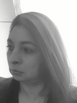 Eszter, 47 �ves t�rskeres� n�, Moh�cs