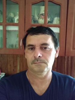 Jeno, 59 �ves t�rskeres� f�rfi, Tiszak�r�d