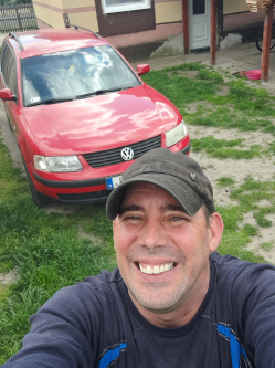 Tomi, 39 �ves t�rskeres� f�rfi, �sotthalom
