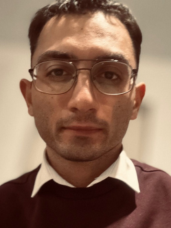 Csaba, 27 �ves t�rskeres� f�rfi, Nagyhal�sz