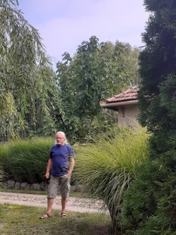 Sandor, 67 �ves t�rskeres� f�rfi, J�noshalma