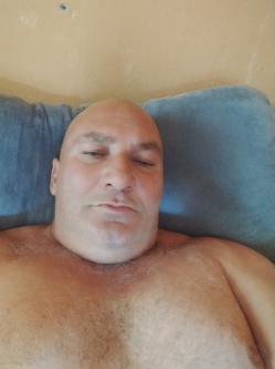 R�bert, 51 �ves t�rskeres� f�rfi, Kiskunf�legyh�za