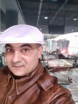 Istv�n, 40 �ves t�rskeres� f�rfi, J�nkmajtis