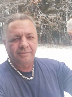 Zolt�n, 62 �ves t�rskeres� f�rfi, T�borfalva