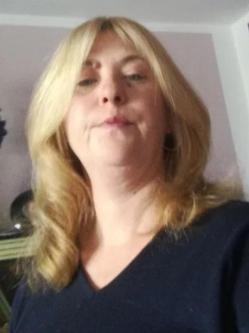 Barbara, 55 �ves t�rskeres� n�, Sz�kesfeh�rv�r