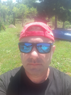 Tam�s, 55 �ves t�rskeres� f�rfi, P�pa