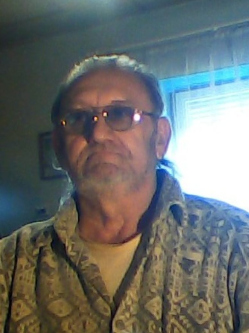 ATTILA, 65 �ves t�rskeres� f�rfi, Domb�v�r
