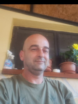 S�ndor, 45 �ves t�rskeres� f�rfi, Vasv�r