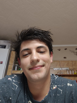 G�bor, 23 �ves t�rskeres� f�rfi, Gyula
