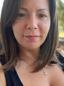Val�ria, 40 �ves t�rskeres� n�, Hajd�b�sz�rm�ny