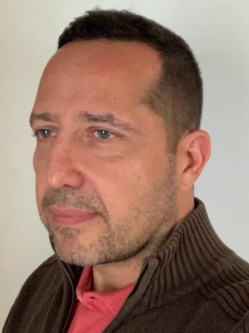 Vince, 51 �ves t�rskeres� f�rfi, Zalaegerszeg