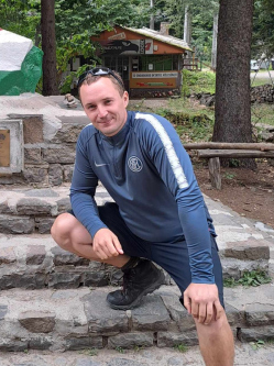 Attila, 35 �ves t�rskeres� f�rfi, Nyitra