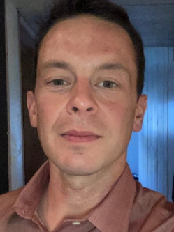 Gy�z�, 43 �ves t�rskeres� f�rfi, Kaposv�r