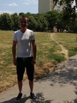 Attila, 41 �ves t�rskeres� f�rfi, Vajszl�