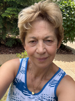 Magdolna, 72 �ves t�rskeres� n�, Budapest